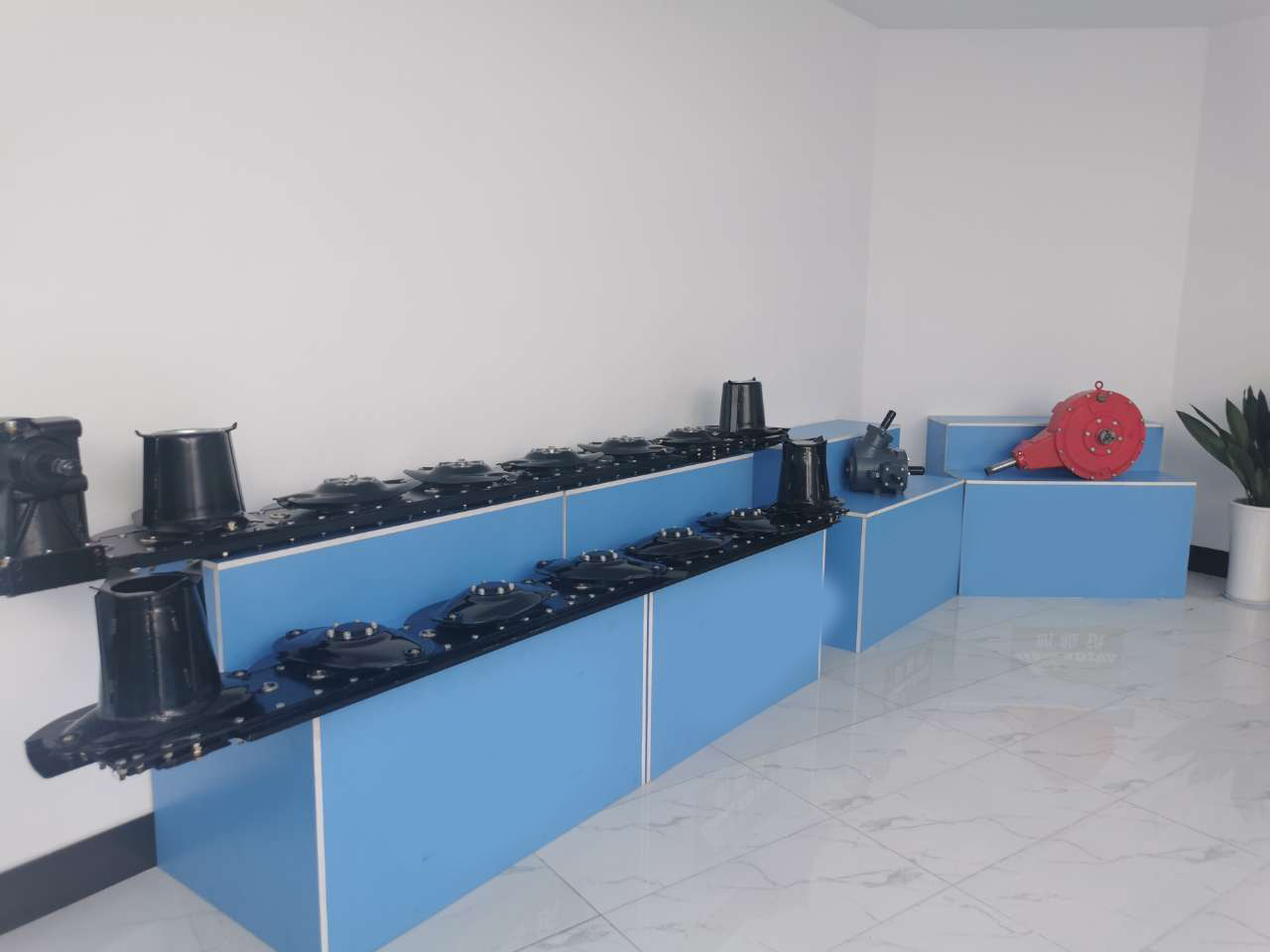 Forage Harvester Speed Reducer Gear Drive Silage Machine Gearbox for German Champion Four Disc (Type 3500)