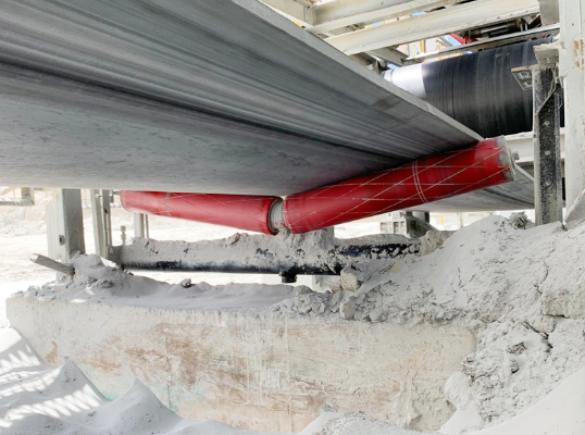 Good Quality Belt Conveyor Systems Parts Antistatic and Aging Resistant V Type Idler for Sale