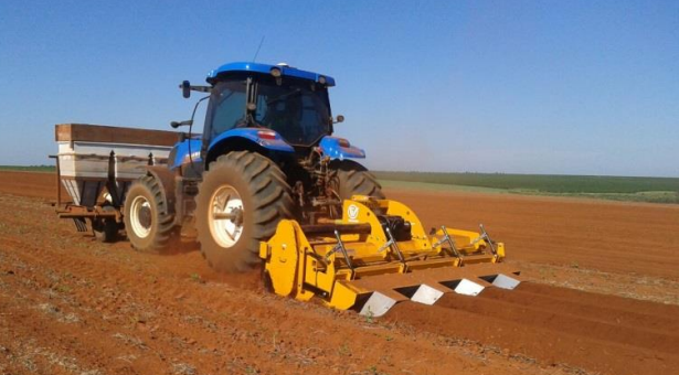 1665kg Agricultural Machinery Working Speed 3 - 5 Km/h Farm Rotary Tiller Cultivator Rotavator for Tractor