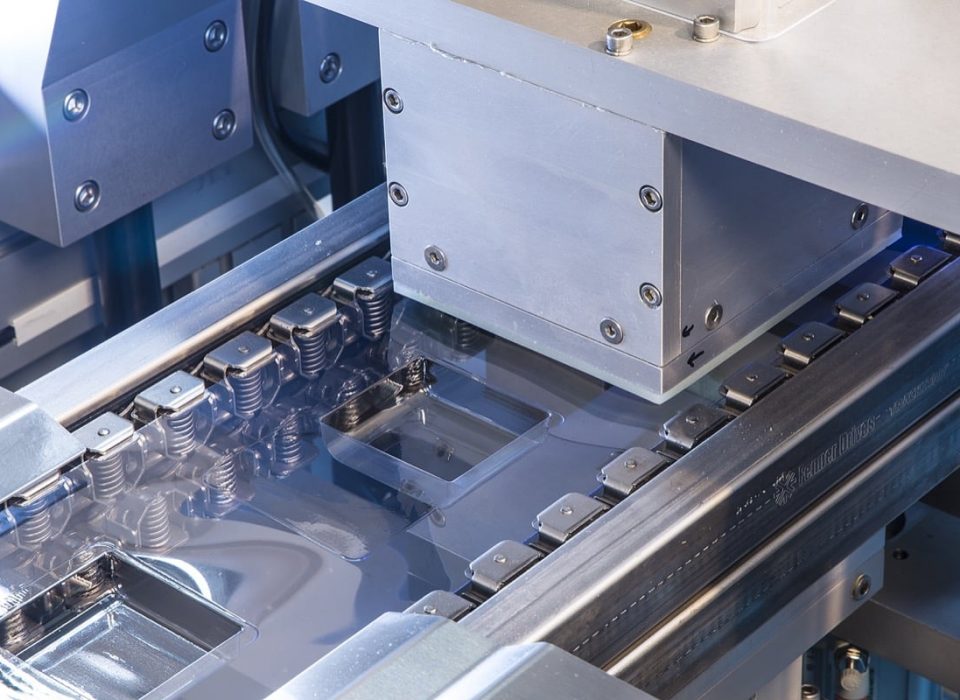 Standard Frame Clamp 08B1GC-B Stainless Steel Gripper Roller Chains for Form Fill and Vacuum Seal Wrapping Applications